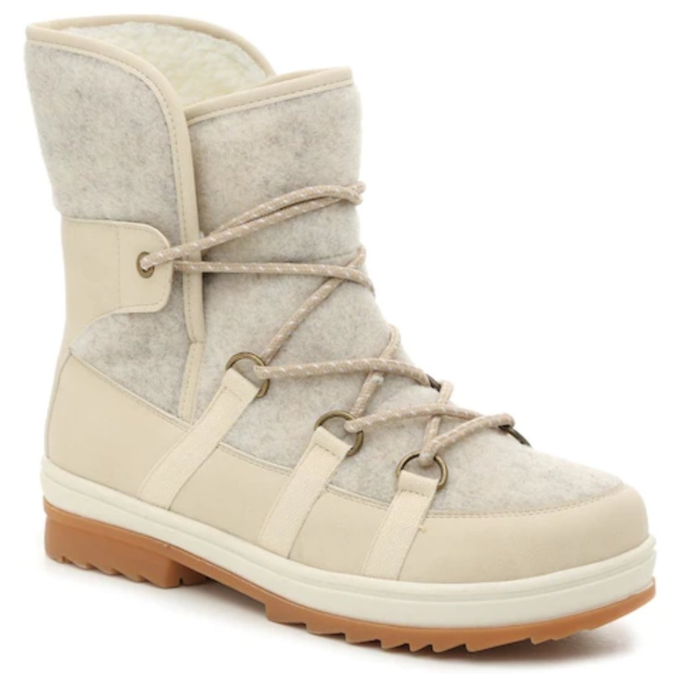 Celebrity Pink Daylight Bootie Size 8w Warm and Comfy Winter Boot